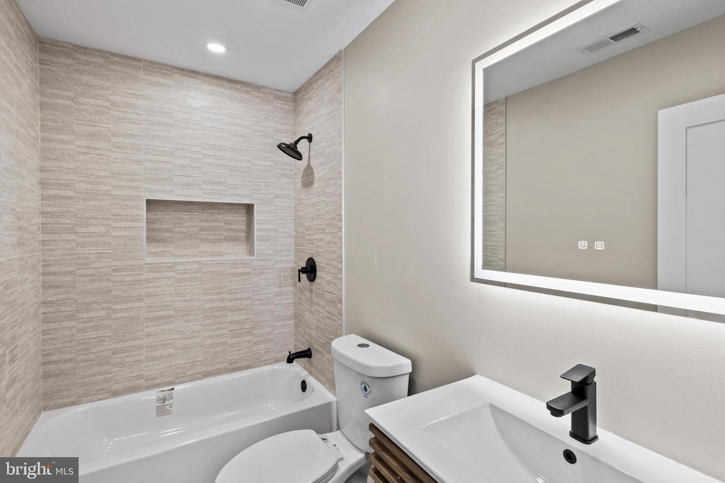 1635 Winter Ave Property Photo 12