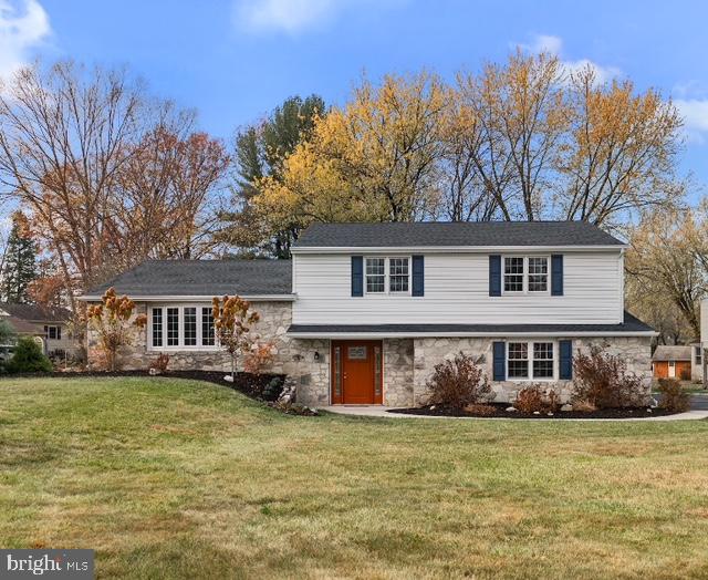 34 Dutch Dr Property Photo