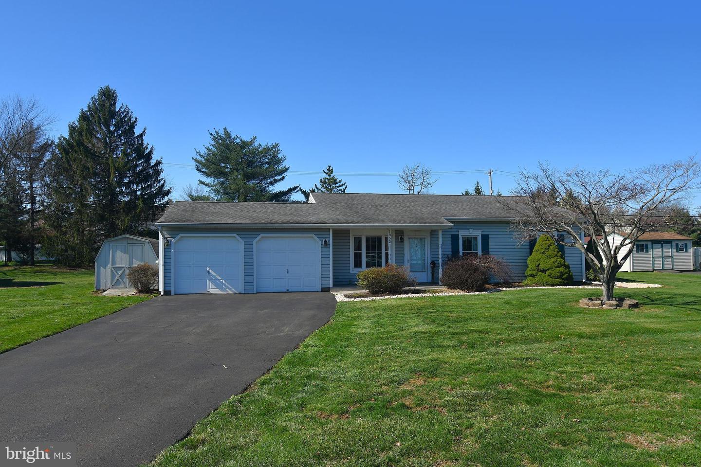 1852 Farmdale Rd Property Photo 1
