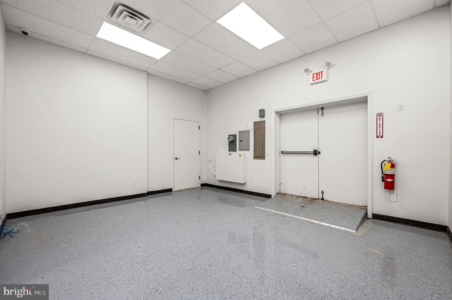 8919 New Falls Rd #suite 8 Property Photo 15