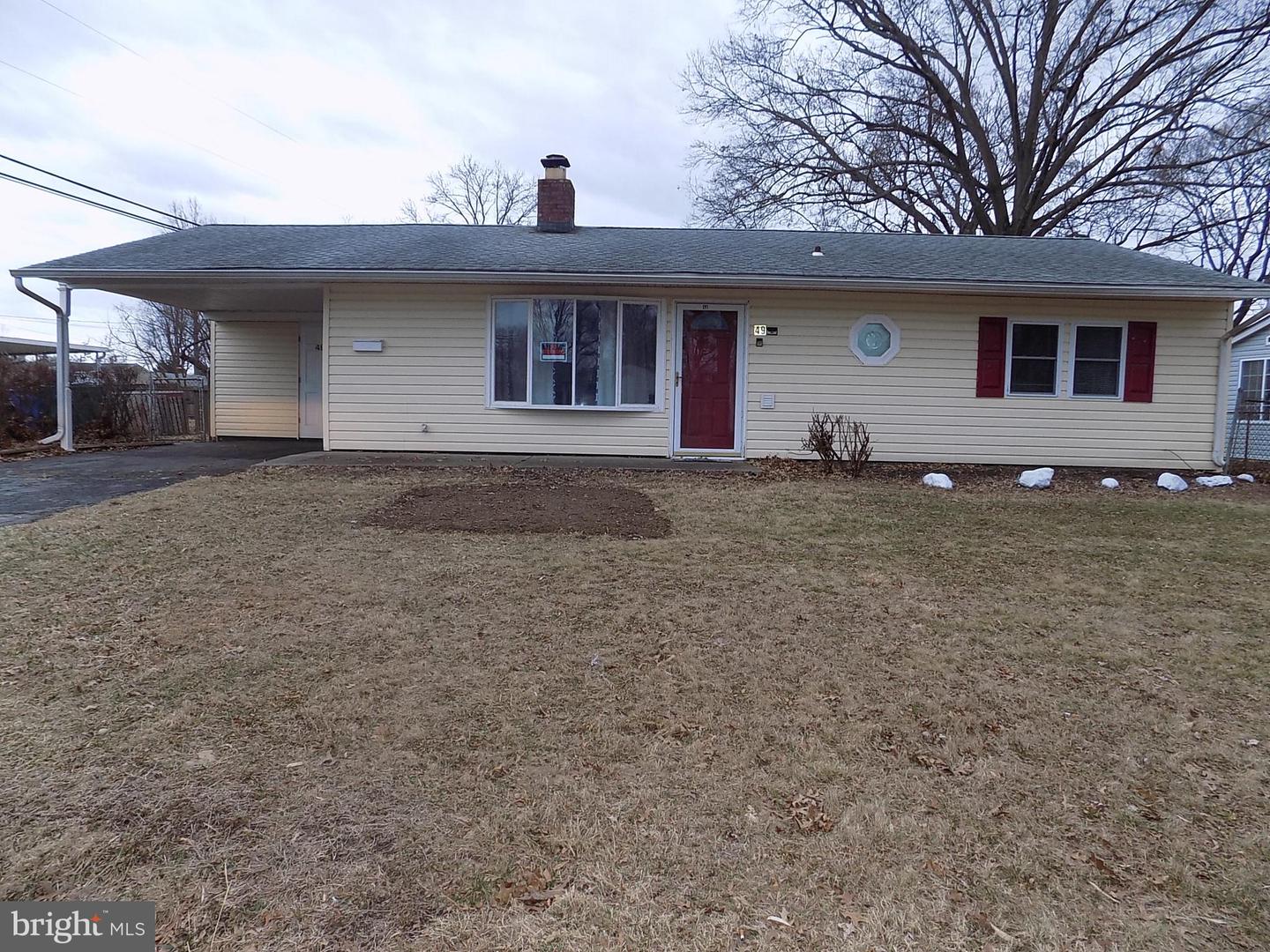 49 Orchard Ln Property Photo