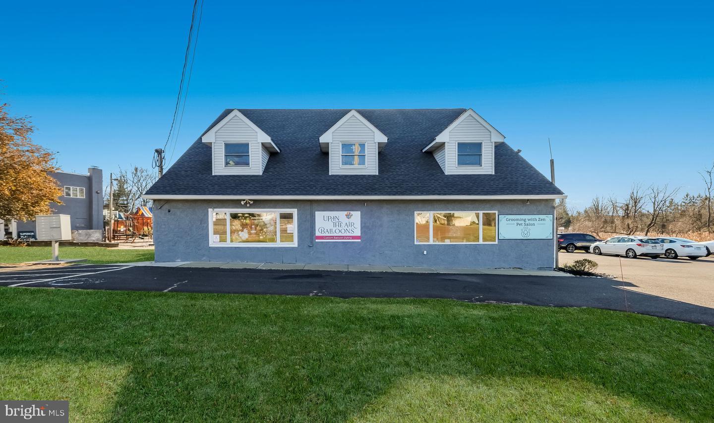 3488 York Property Photo 7