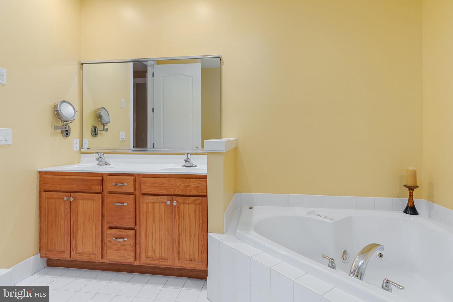 1211 Meridian Blvd #1211 Property Photo 23