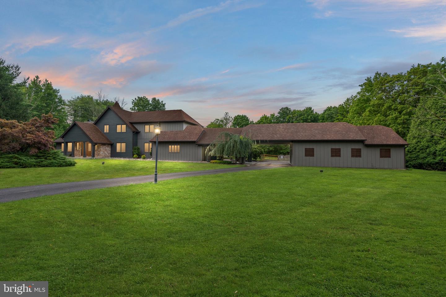 125 Edison Furlong Rd Property Photo 1