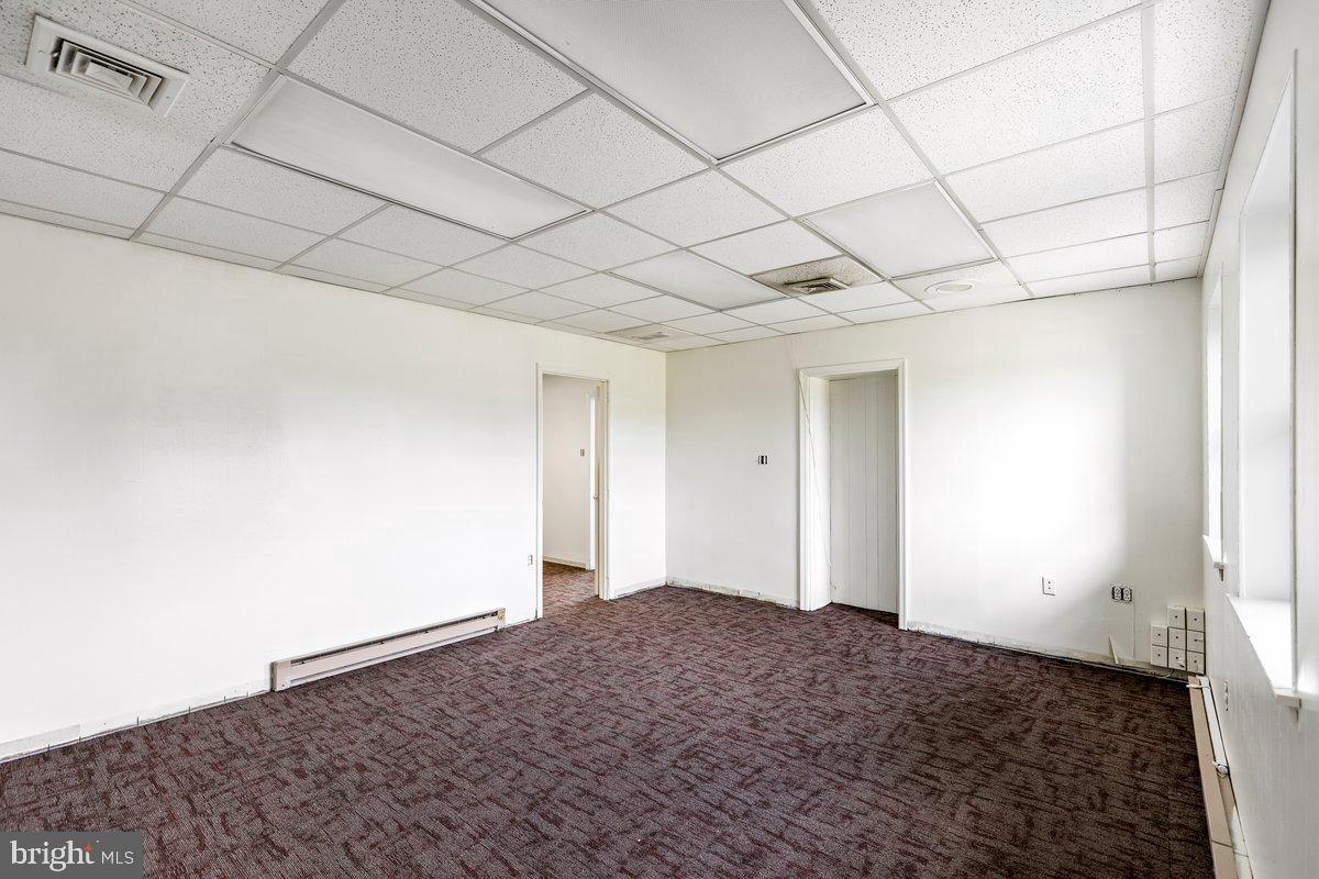8364 Easton Rd Property Photo 14