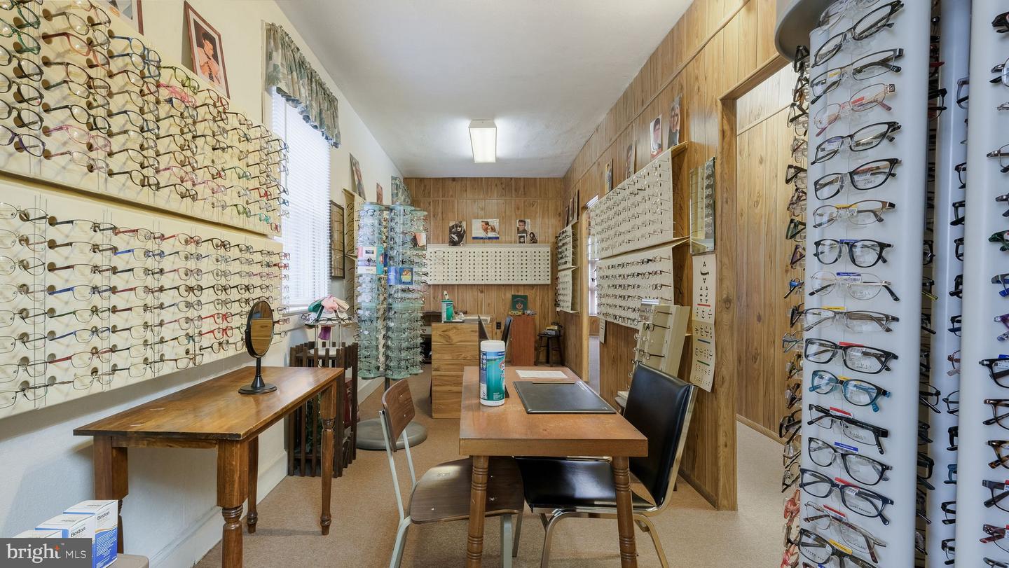 136 Bellevue Ave Property Photo 5