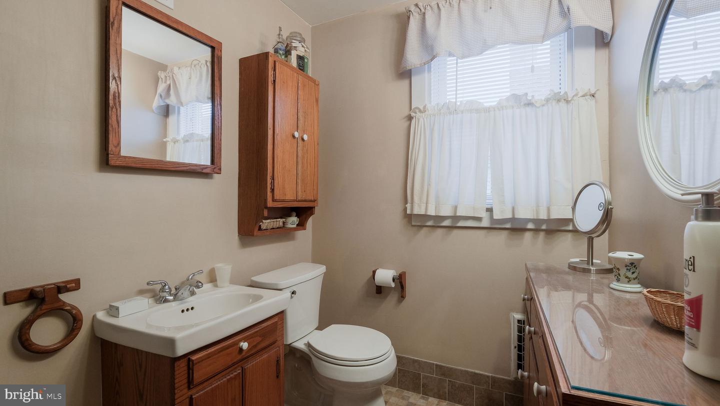 136 Bellevue Ave Property Photo 23