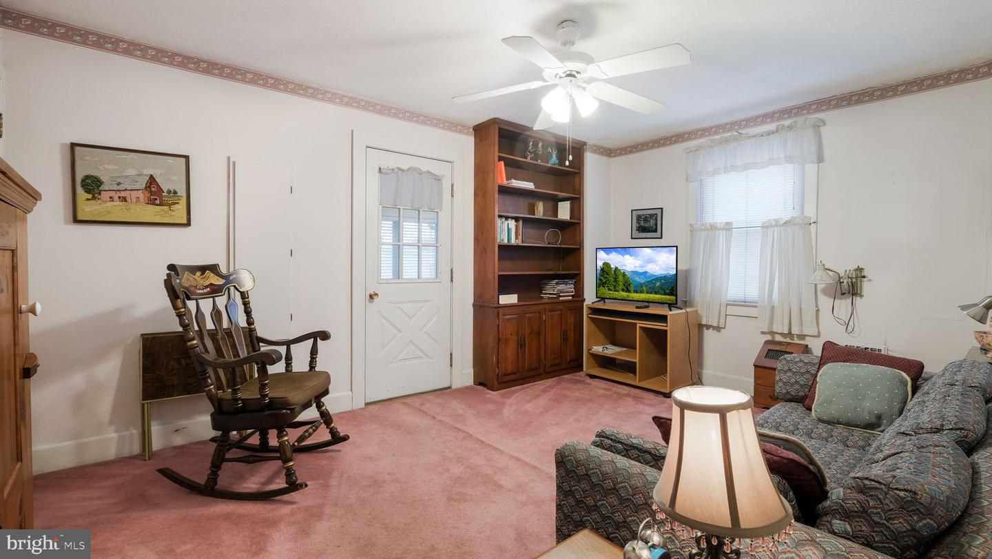 136 Bellevue Ave Property Photo 25