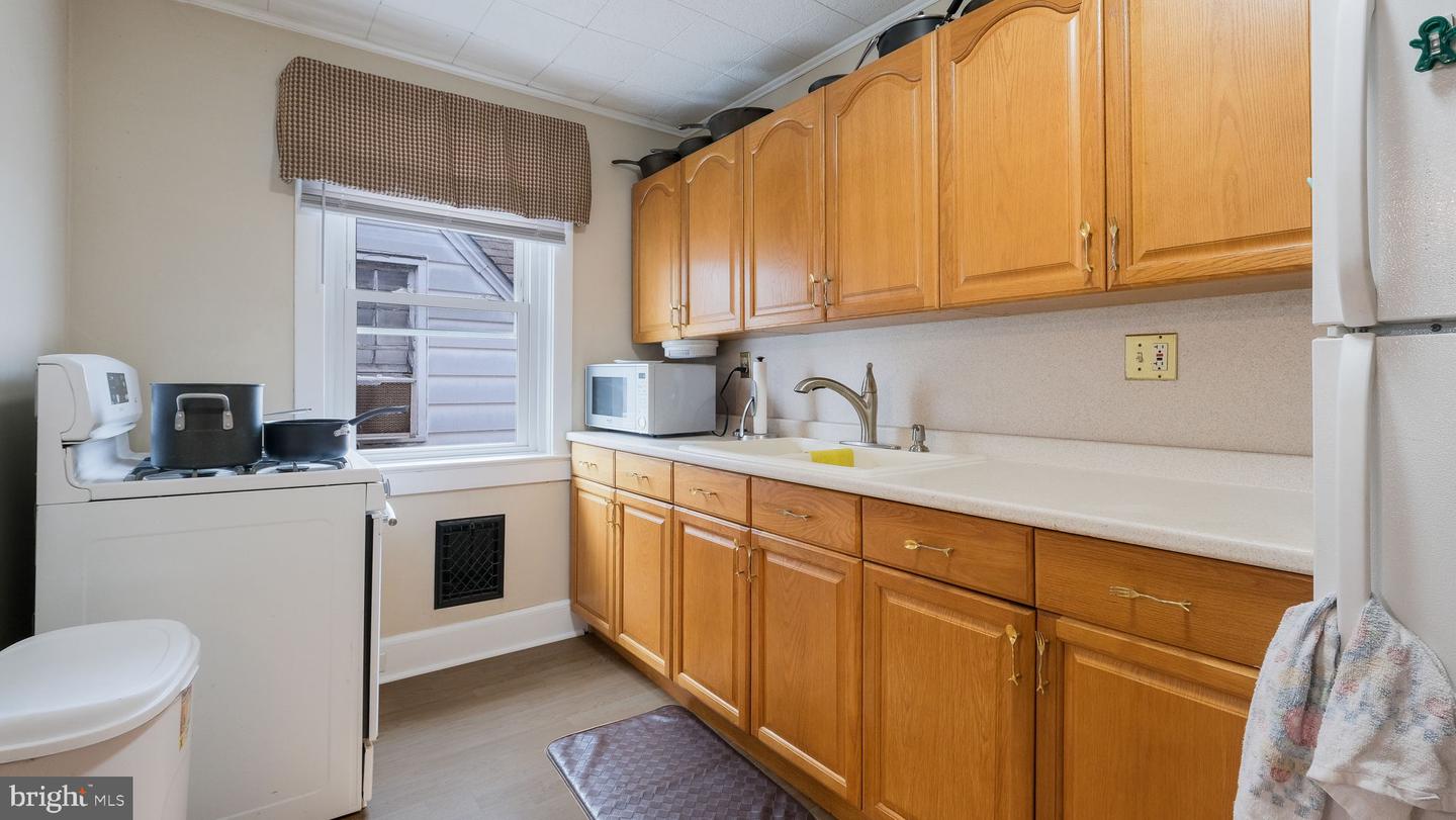136 Bellevue Ave Property Photo 44