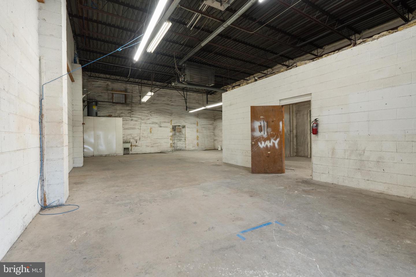 400 Branch Rd Property Photo 10