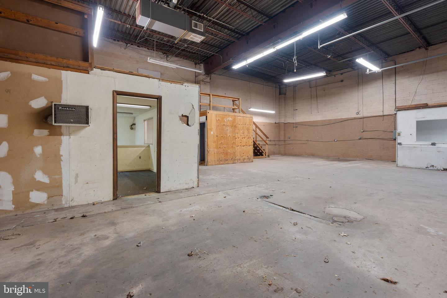 400 Branch Rd Property Photo 20