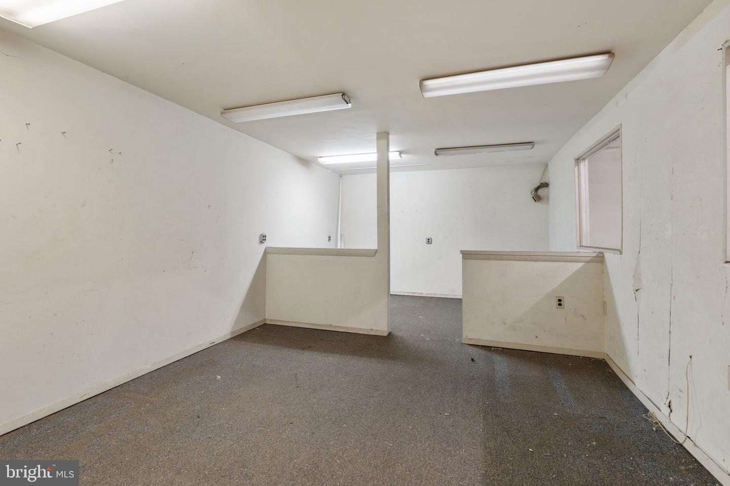 400 Branch Rd Property Photo 21