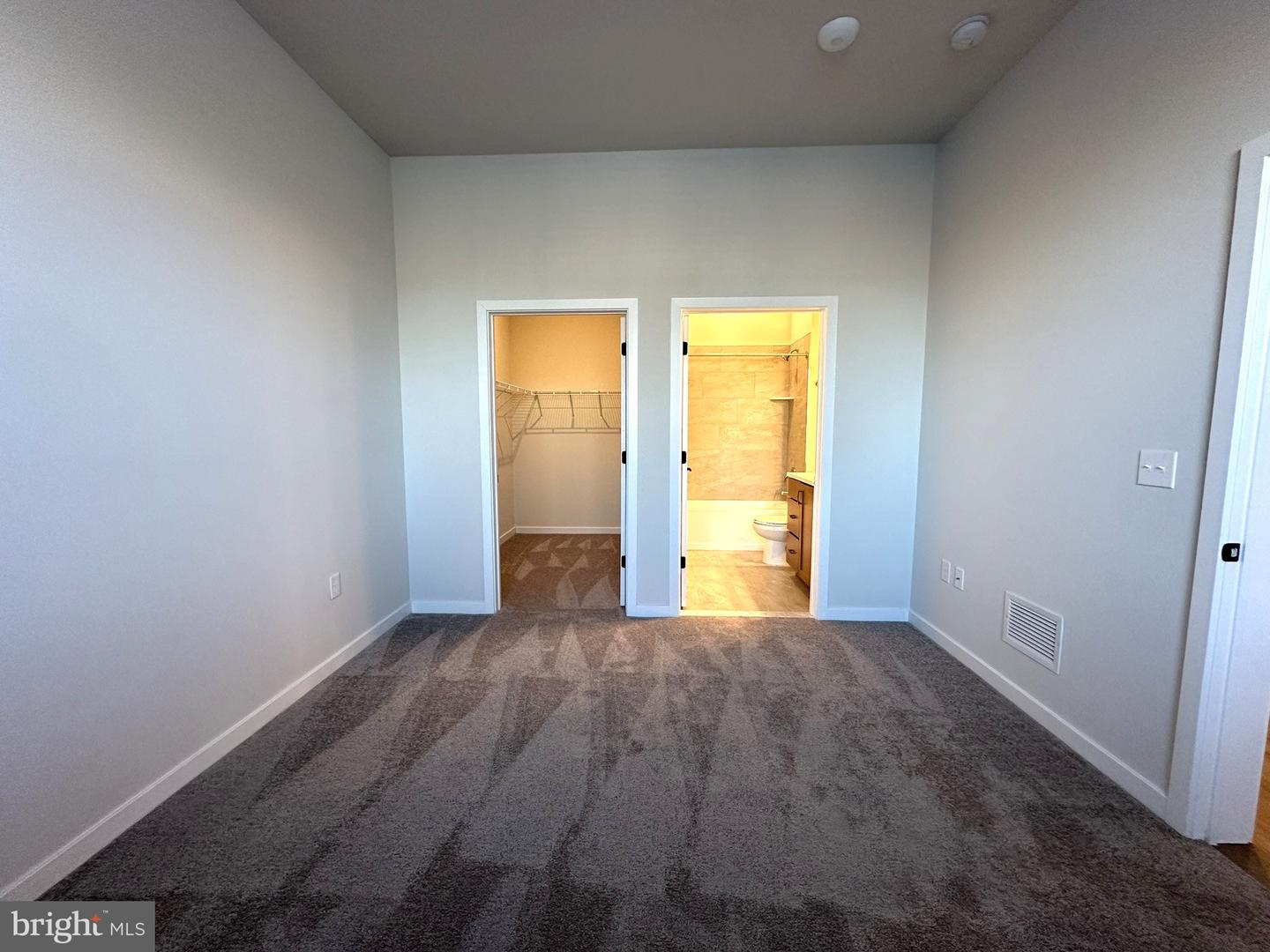 409 W Butler Ave #106 Property Photo 14