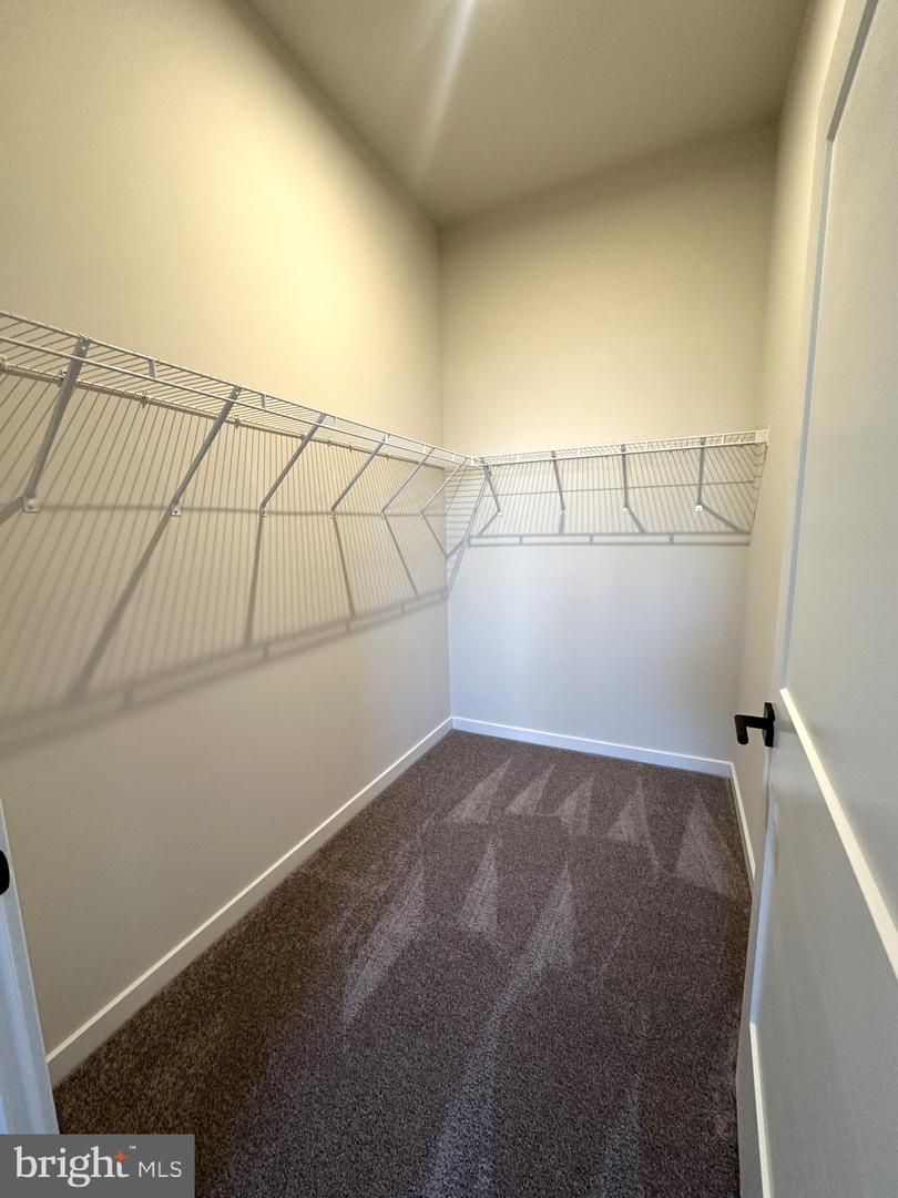 409 W Butler Ave #106 Property Photo 16