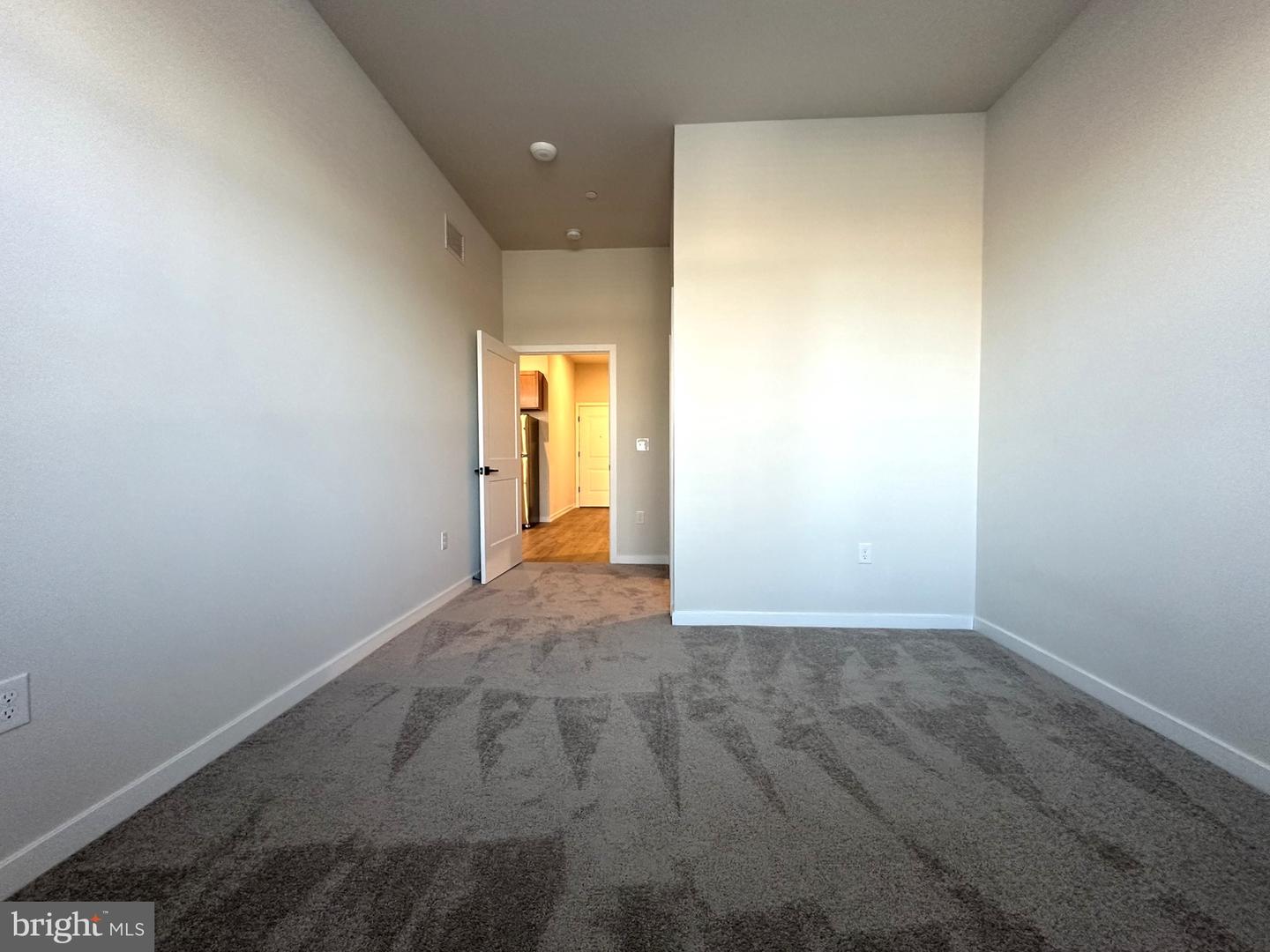 409 W Butler Ave #106 Property Photo 21