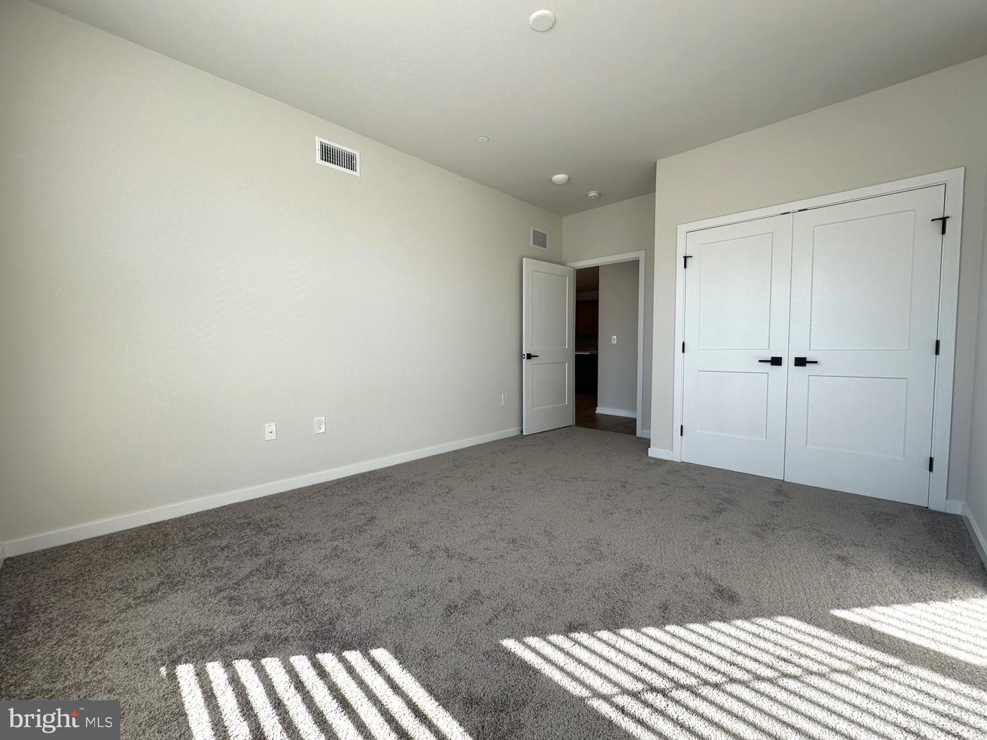 409 W Butler Ave #218 Property Photo 15