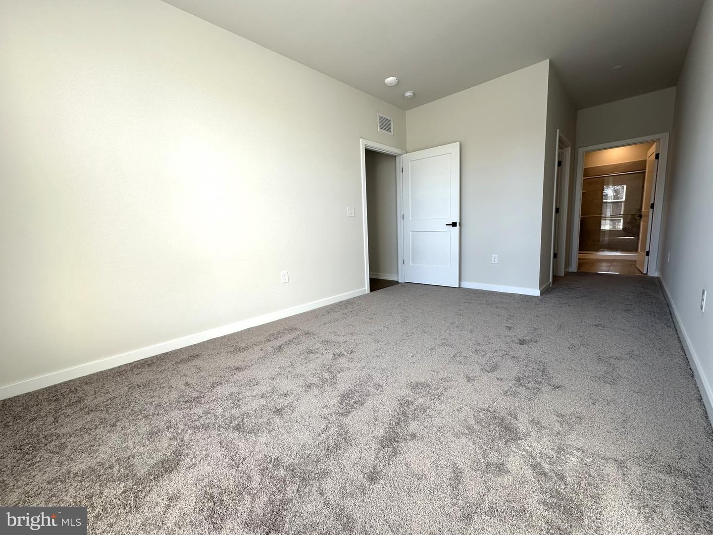 409 W Butler Ave #218 Property Photo 19