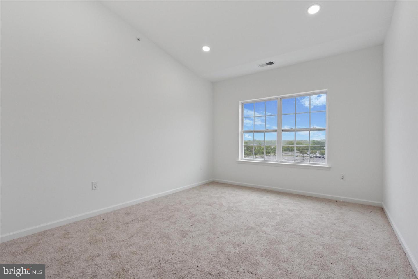 16131 River View Ct Property Photo 34