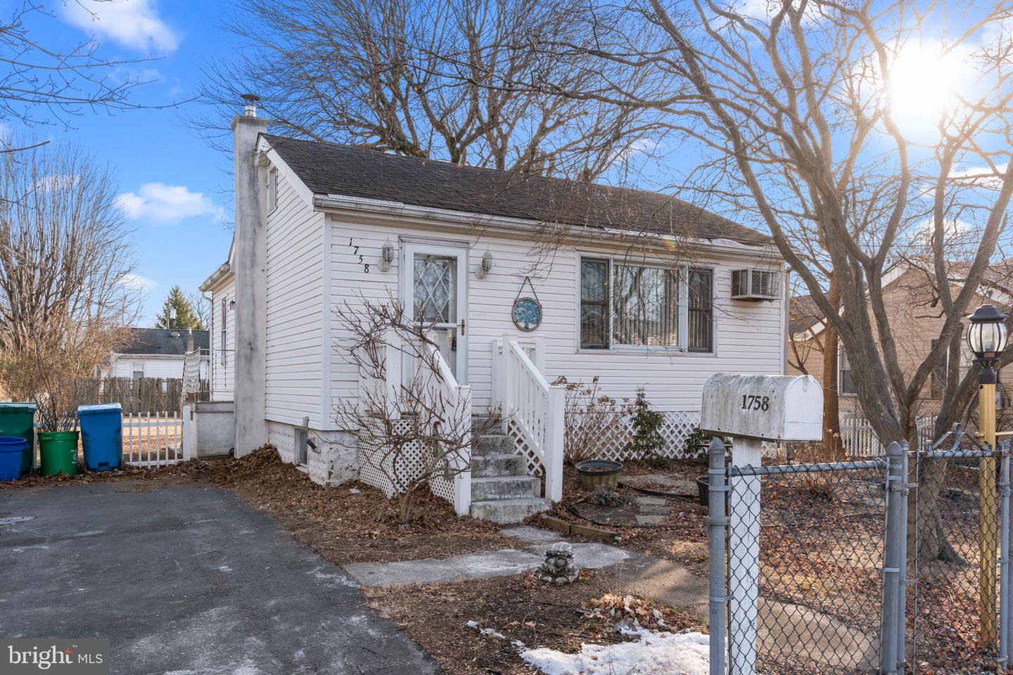 1758 Prospect Ave Property Photo