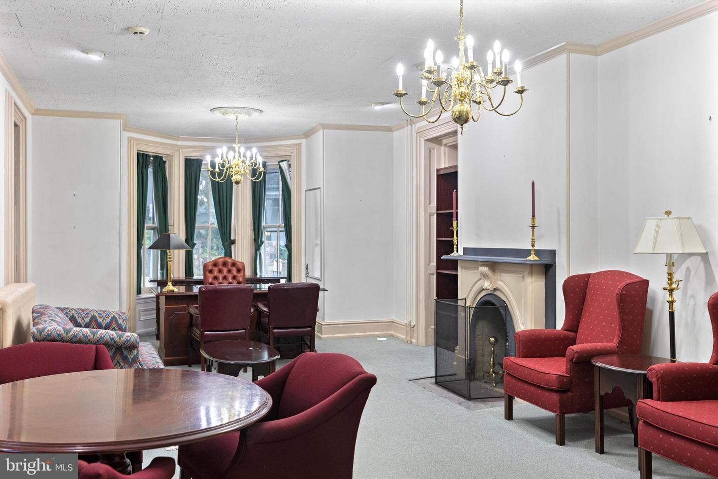 152 N Main St #2-a Property Photo 14