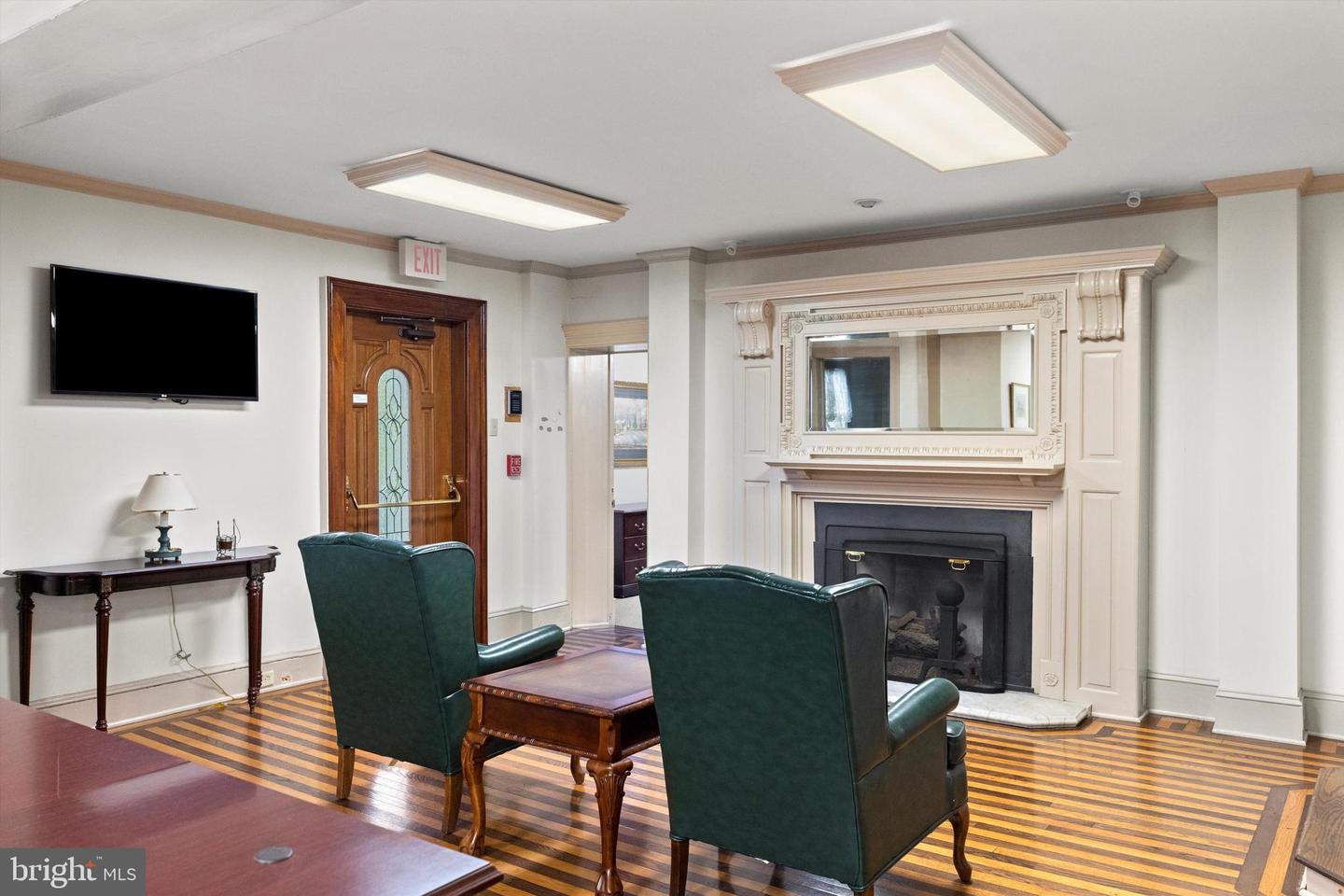 152 N Main St #2-a Property Photo 19