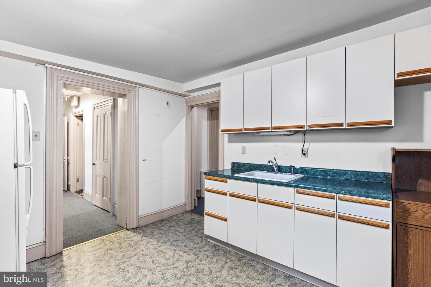 152 N Main St #2-a Property Photo 28
