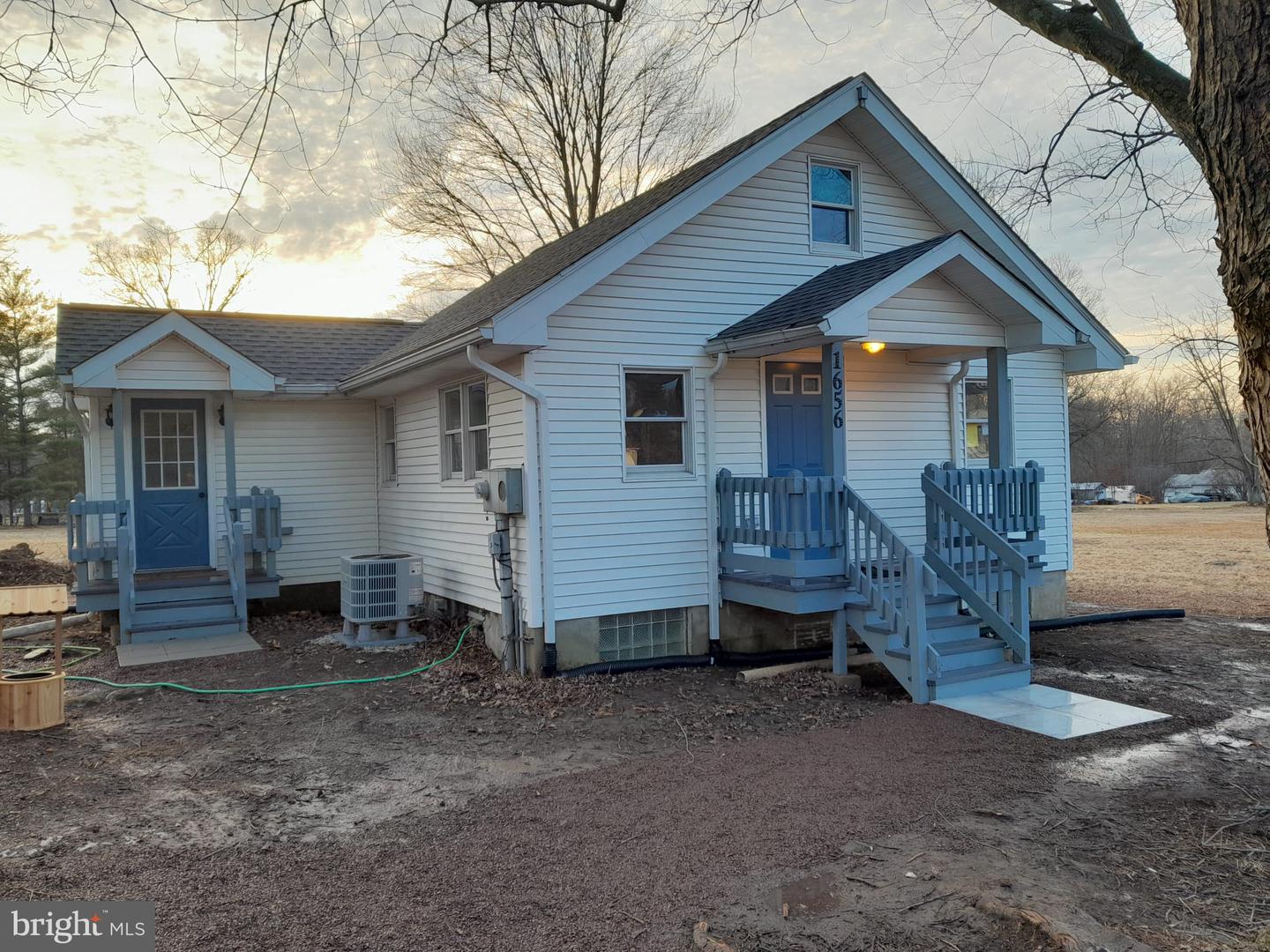 1656 Chestnut Ridge Rd Property Photo