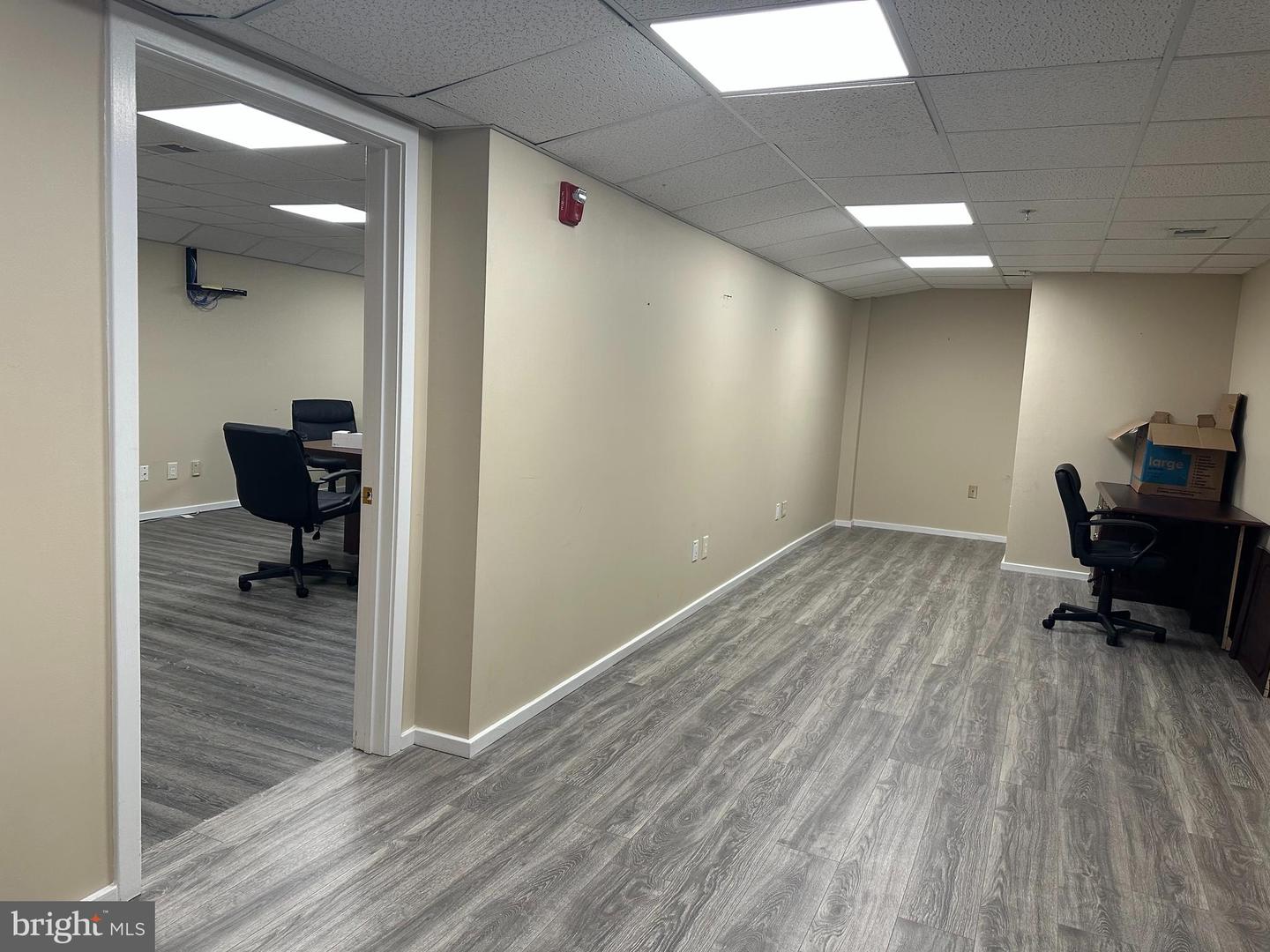 304 Corporate Dr E #e Property Photo 3