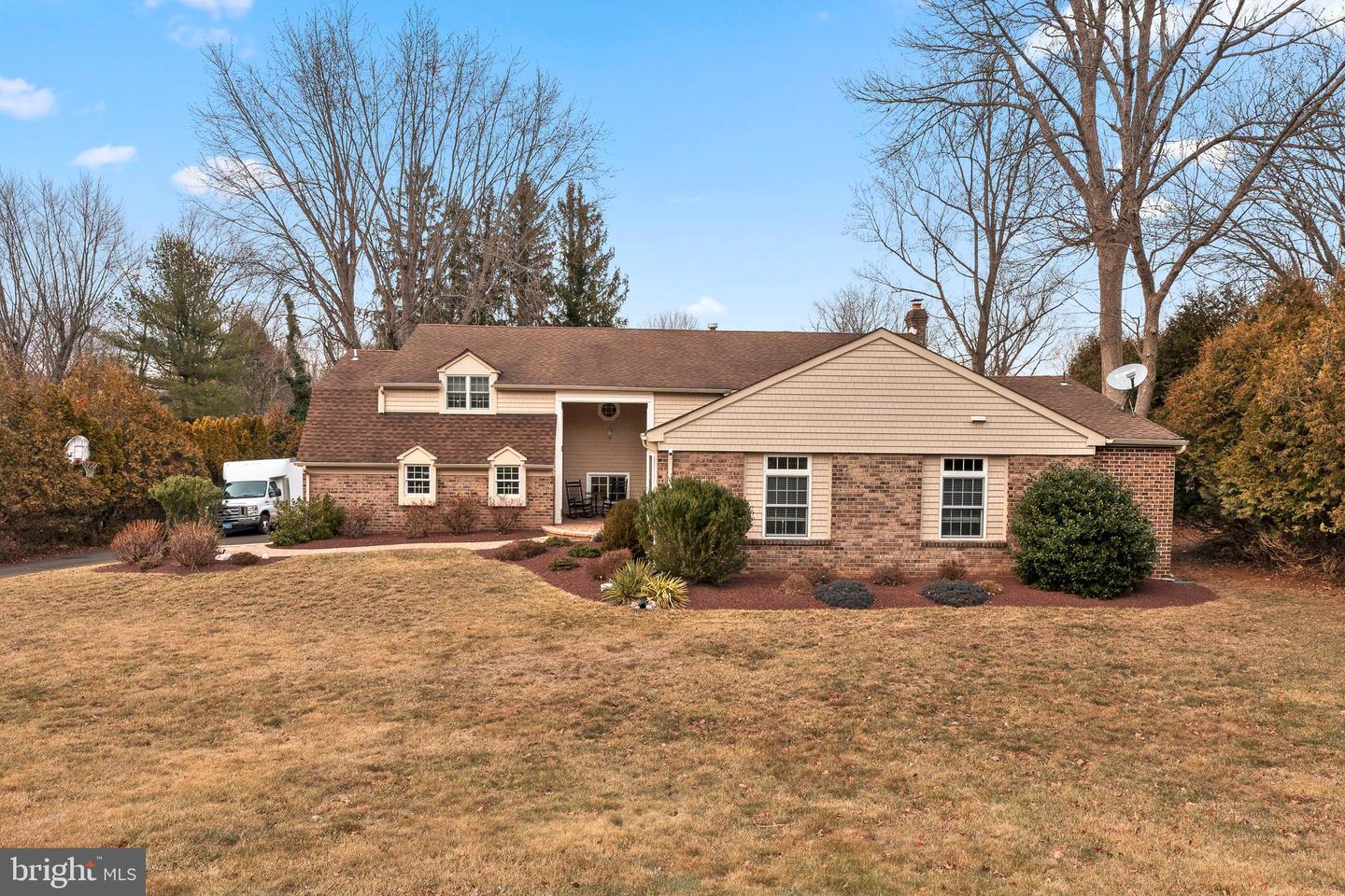 48 Brookside Dr Property Photo