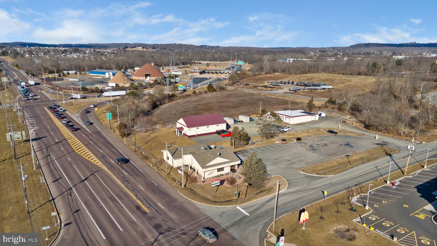 1850 Route 663 (john Fries Highway) Property Photo 45