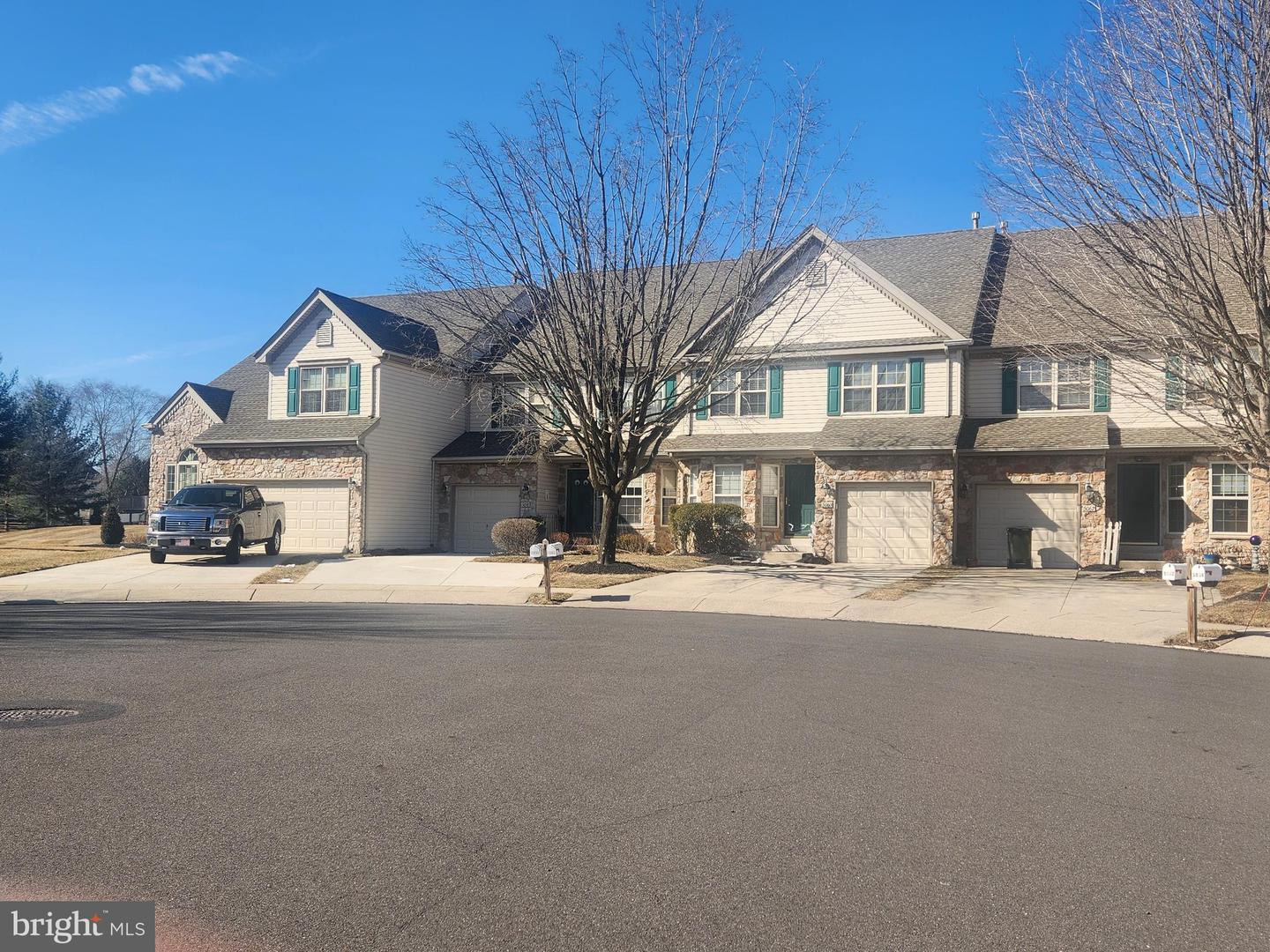 5060 Sagewood Ct Property Photo