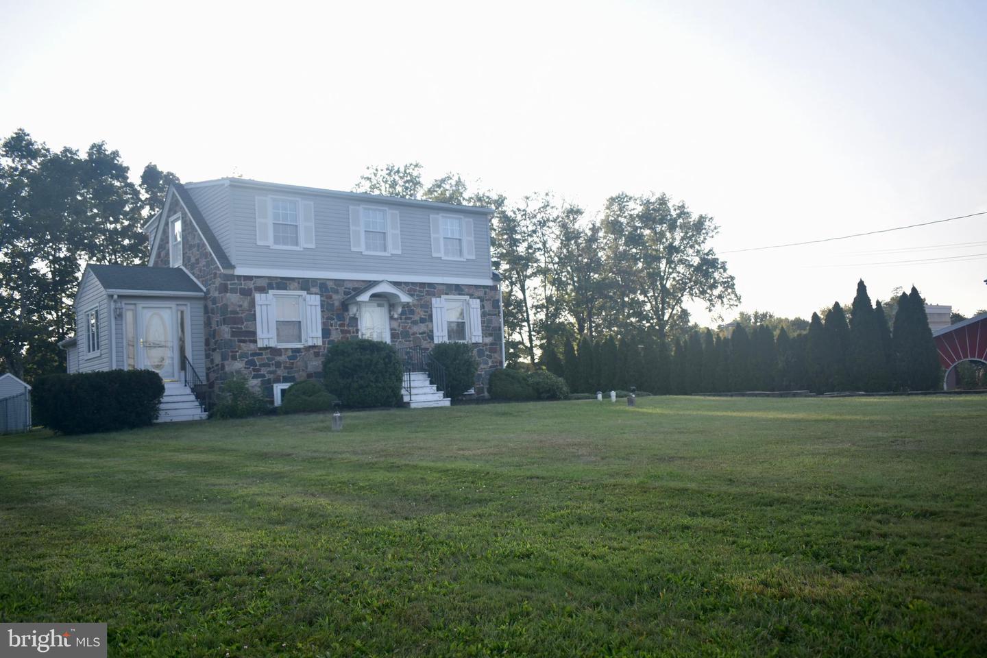 940 S West End Blvd Property Photo 4