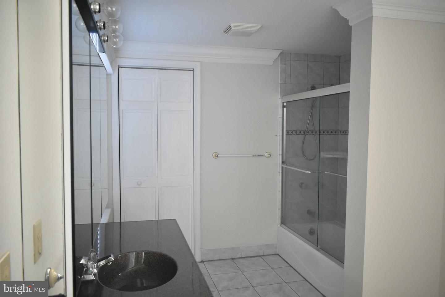 940 S West End Blvd Property Photo 58