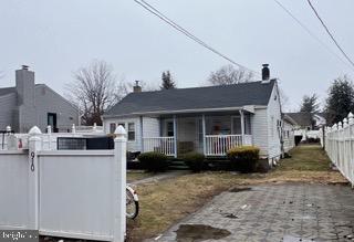 910 Magnolia Ave Property Photo