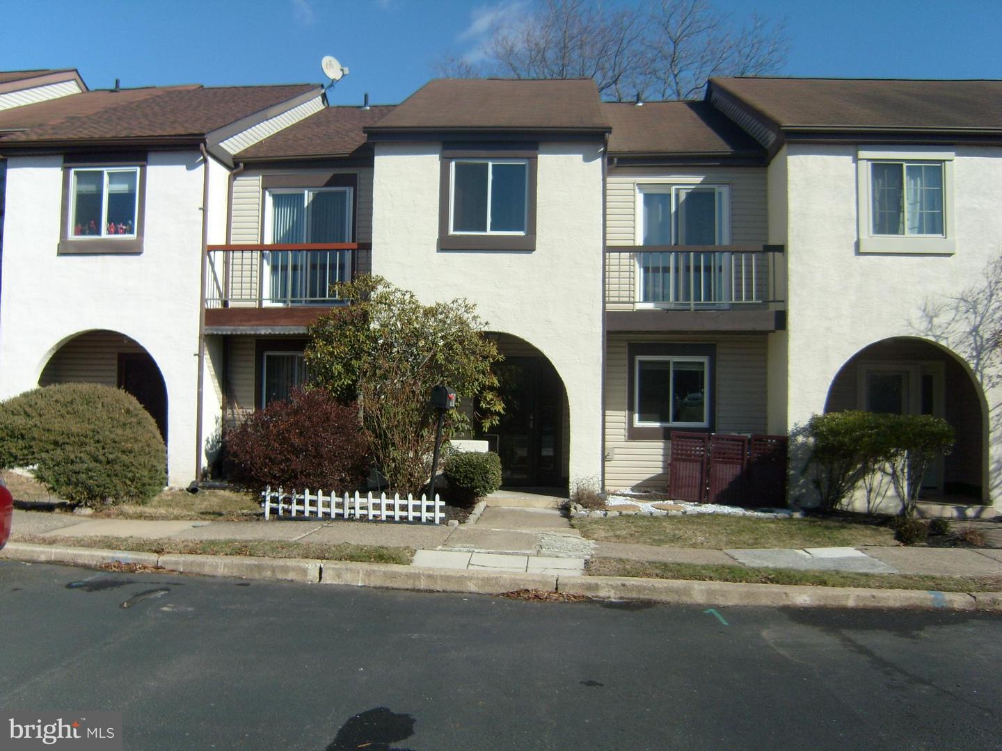 161 Madison Ct Property Photo