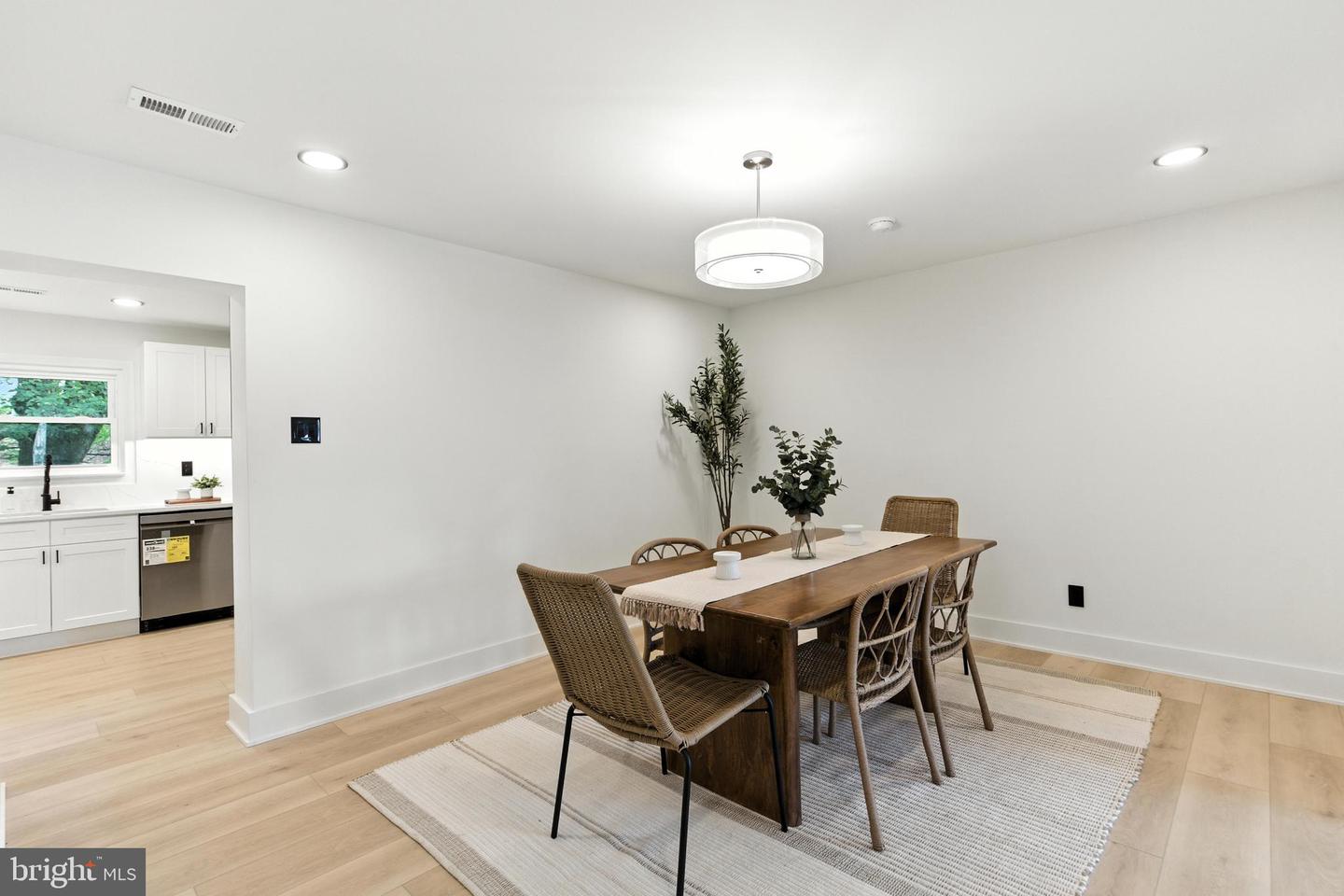 2611 Linconia Ave Property Photo 8