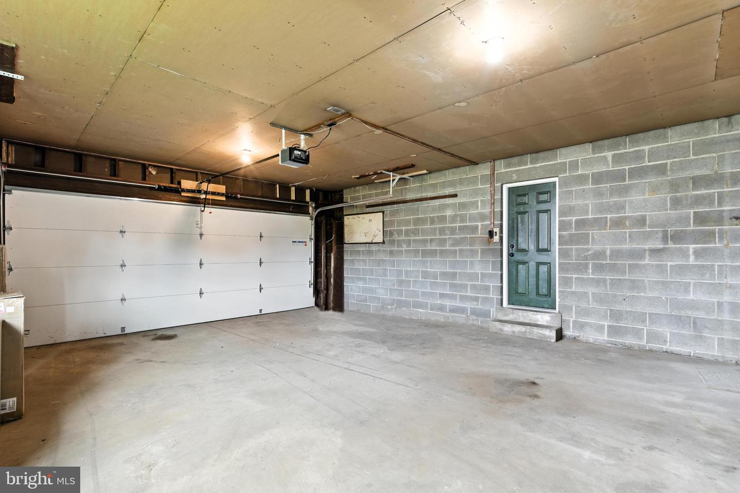 2611 Linconia Ave Property Photo 37