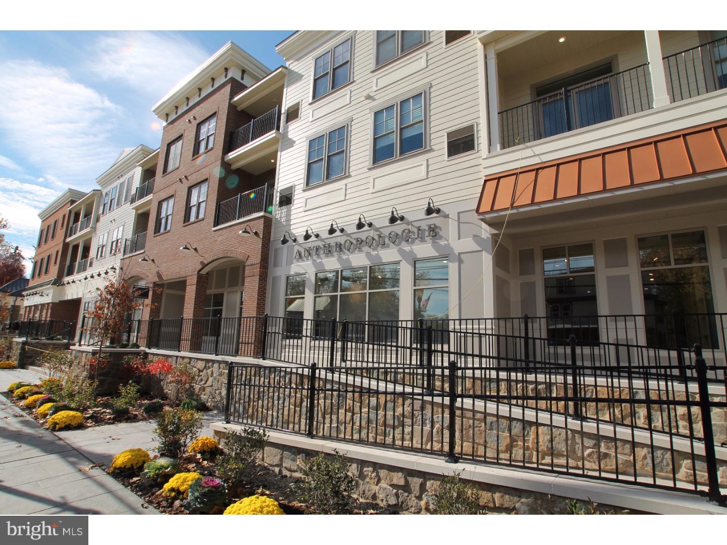 200 N Sycamore St #3m Property Photo