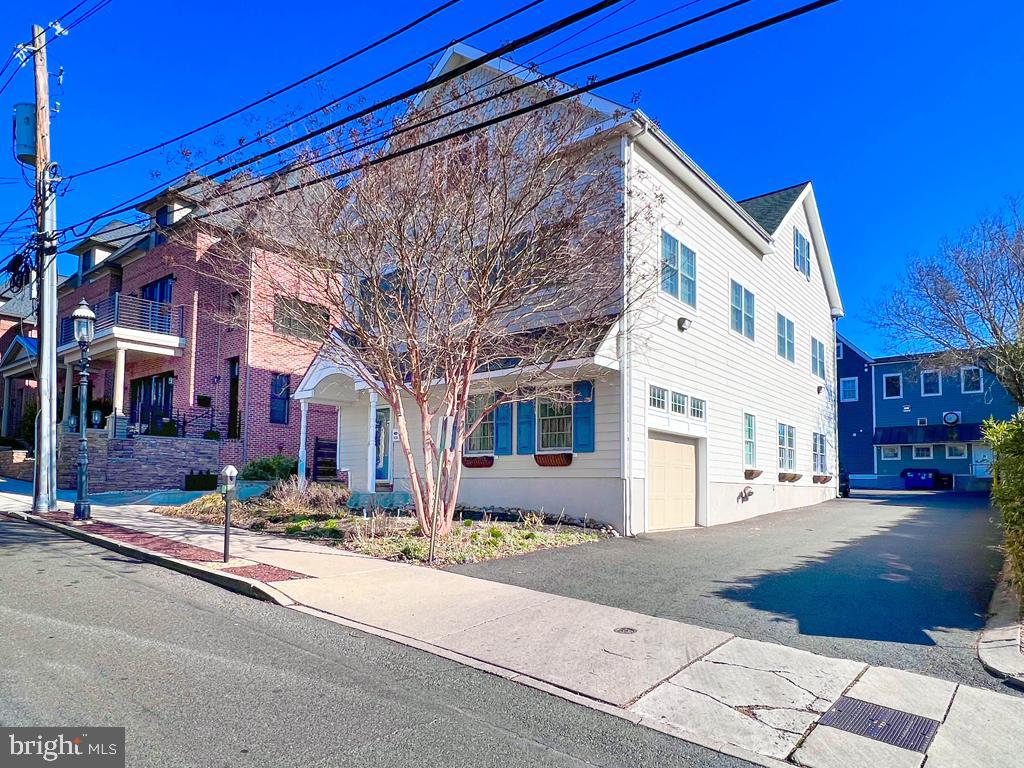 83 S Hamilton St Property Photo