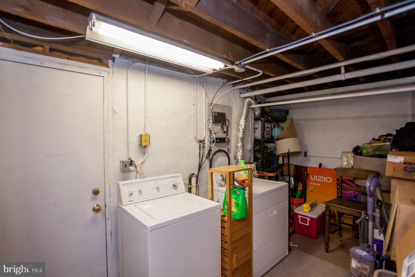 248 W State St Property Photo 56