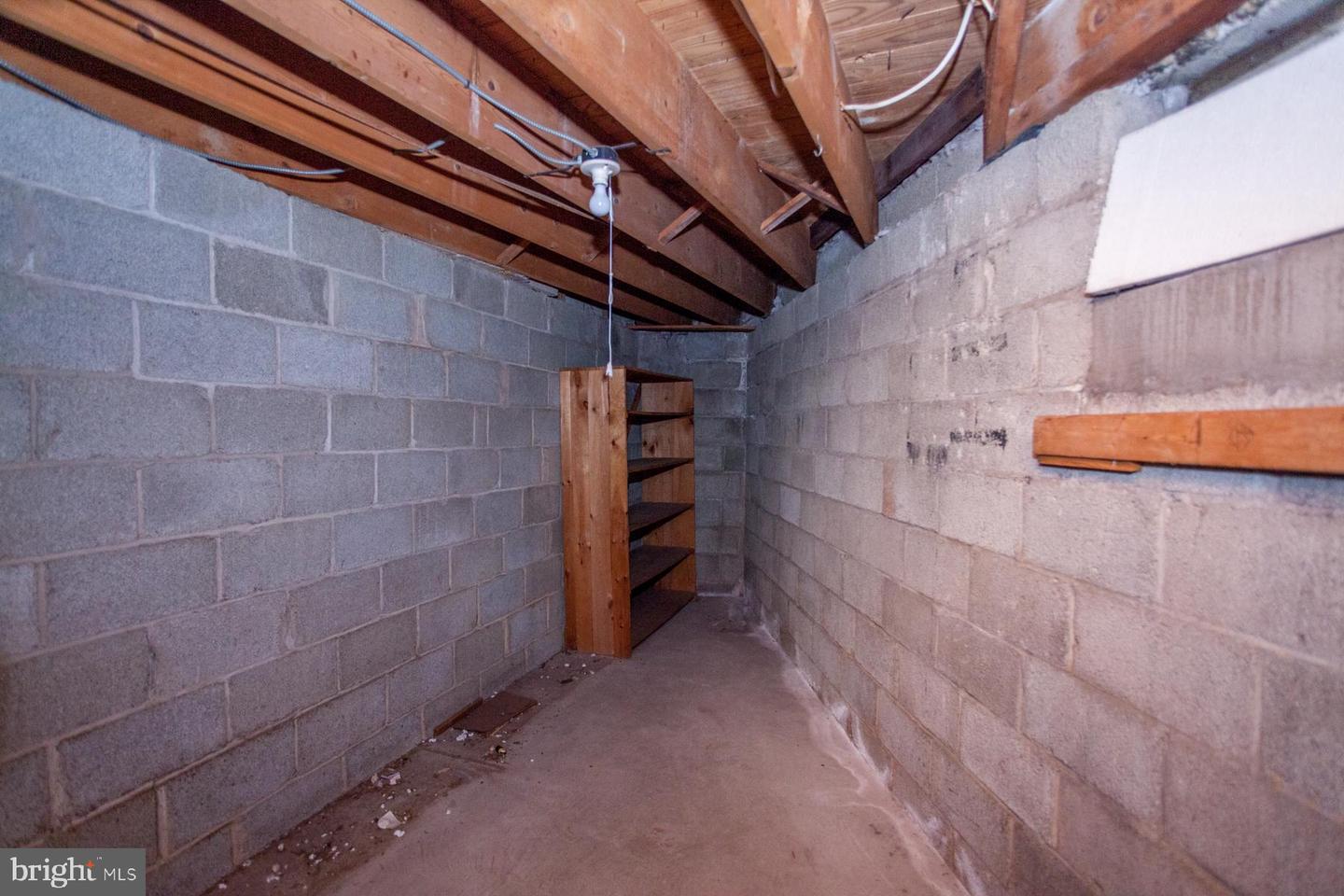248 W State St Property Photo 66