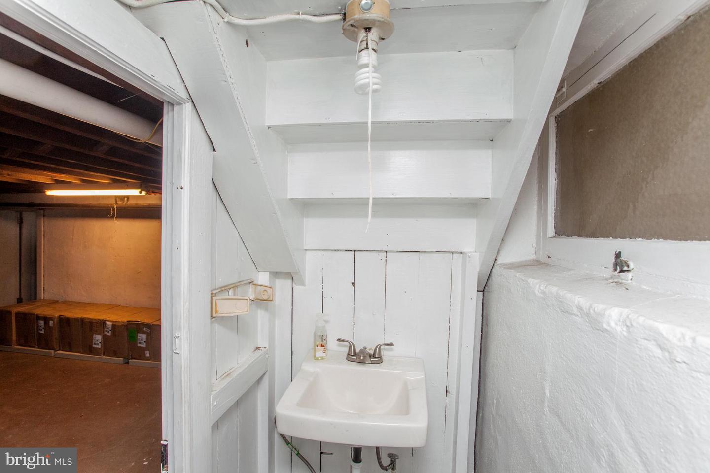 248 W State St Property Photo 67