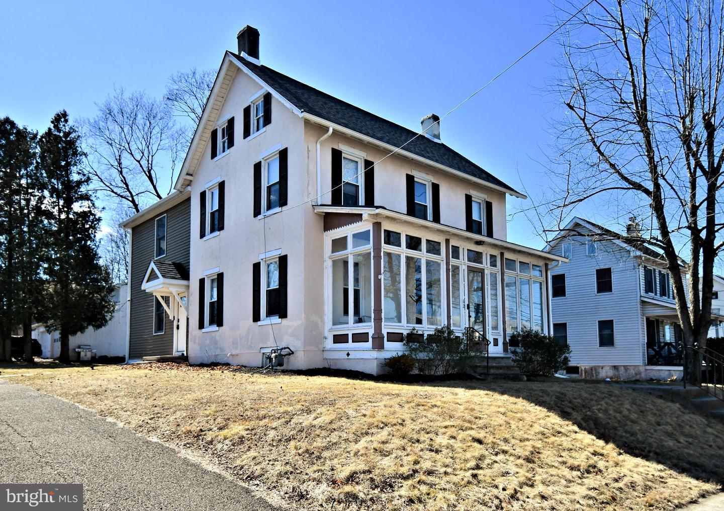 62 W Clymer Ave Property Photo