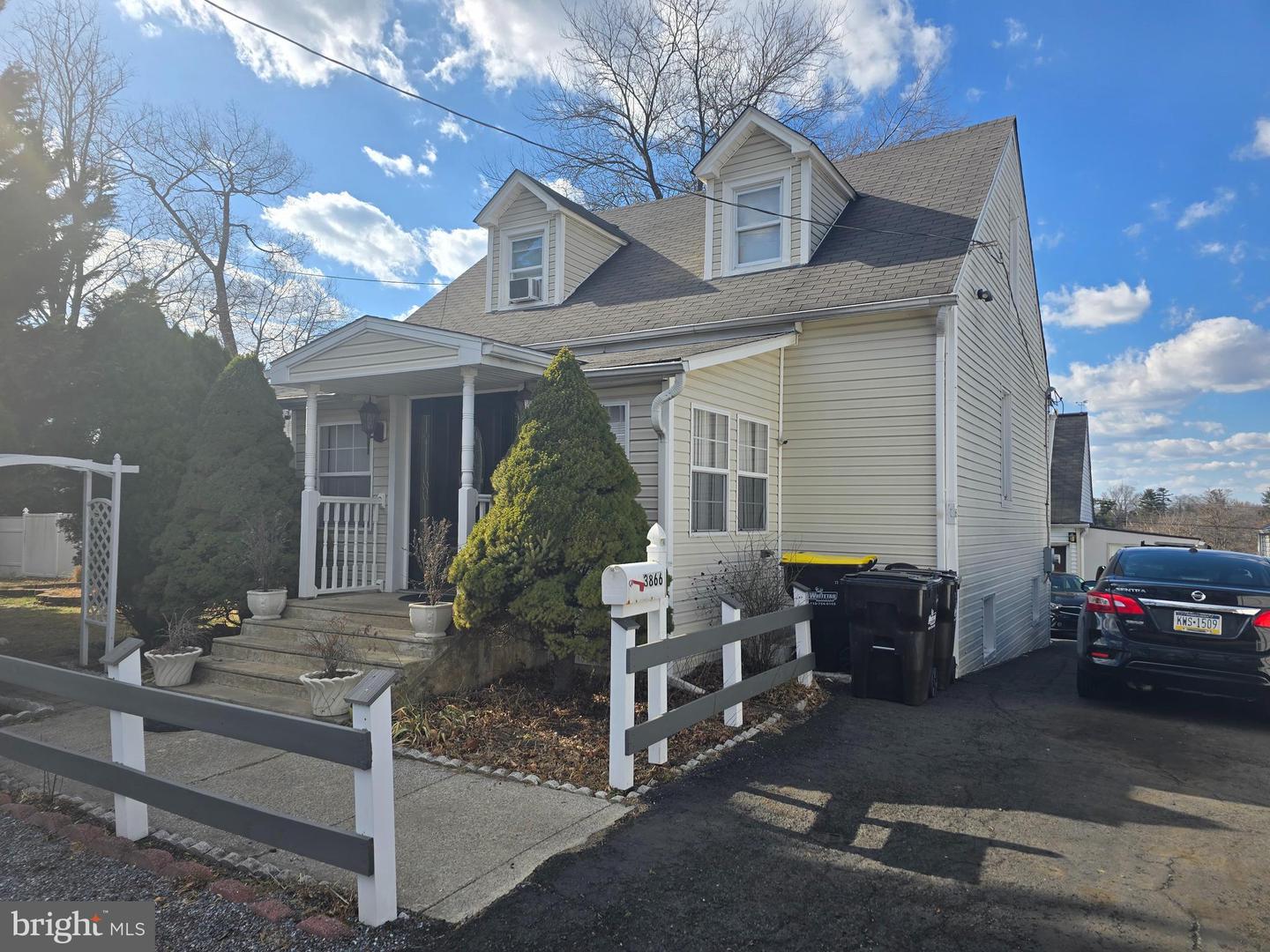 3866 Spruce Property Photo
