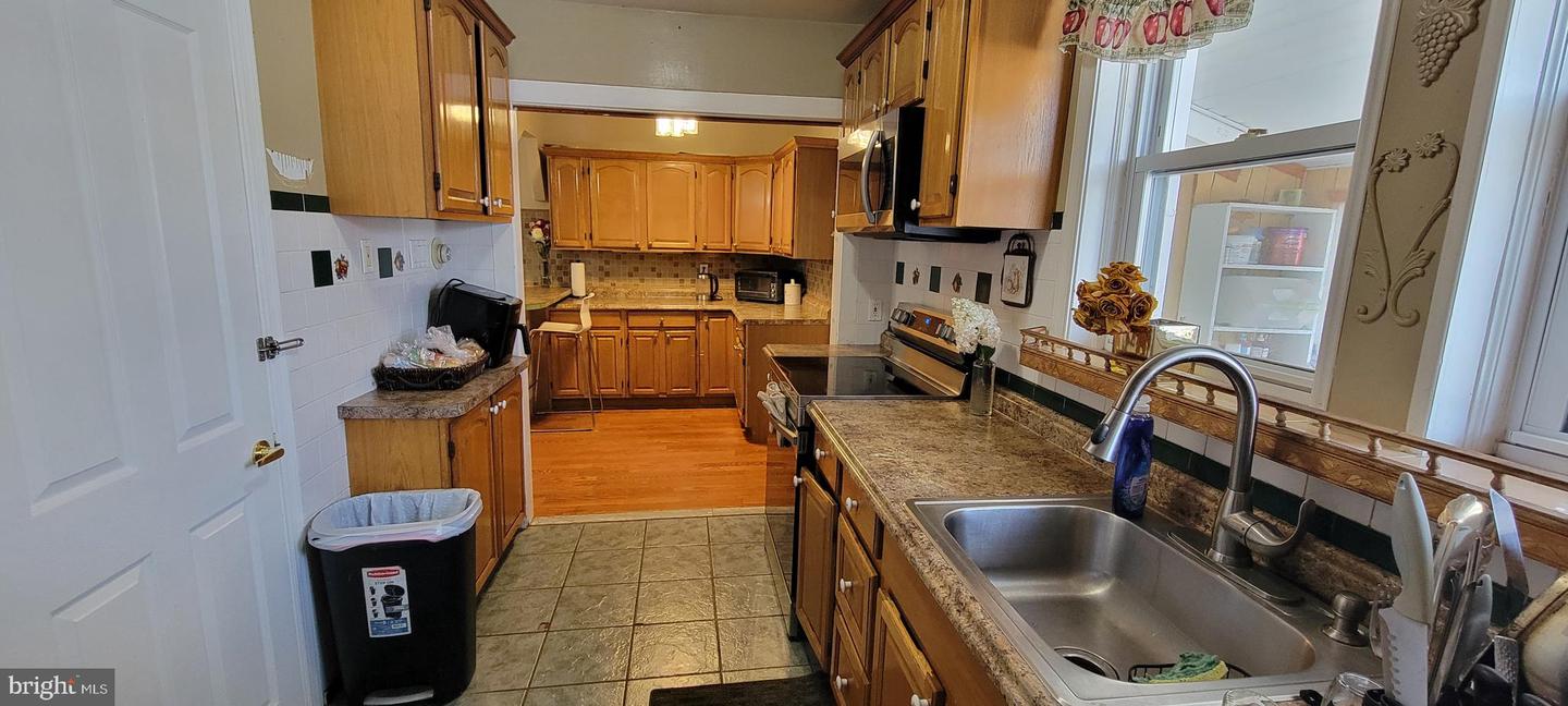 3866 Spruce Property Photo 11