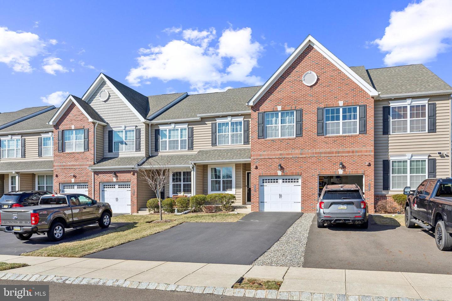 116 Saddlebrook Dr Property Photo