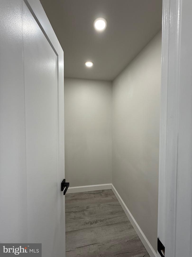 614 E Broad St Property Photo 55