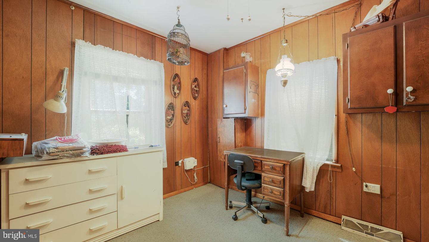 102 Bristol Oxford Valley Rd Property Photo 17
