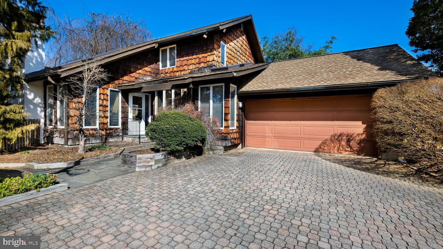7 Hillside Ln Property Photo