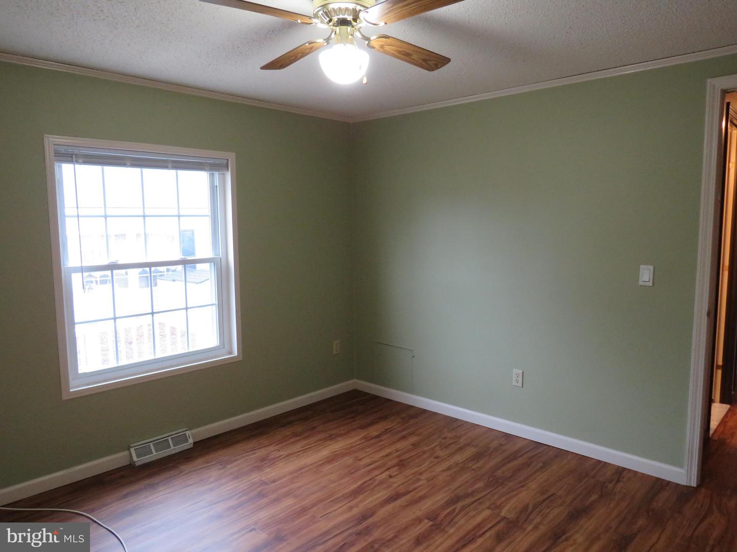 125 Fern Ct Property Photo 27